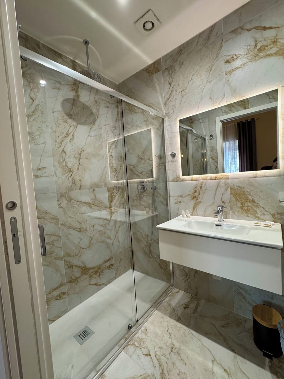 Triple Room, City View | Bathroom | Shower, hair dryer, towels, soap