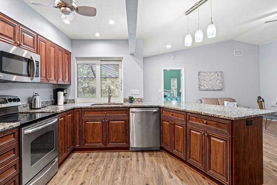 Kitchen 1
