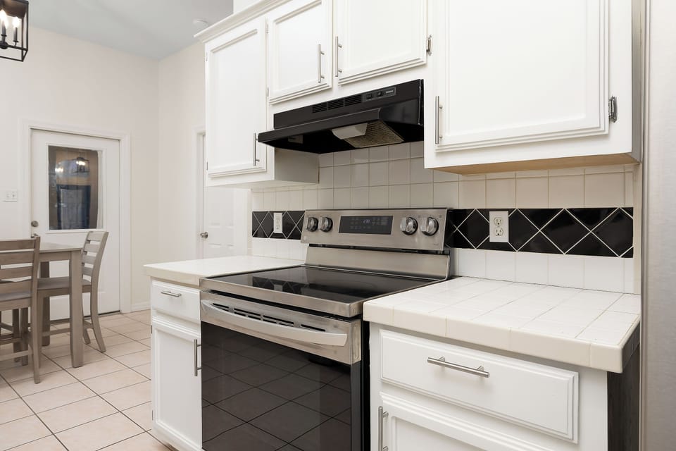 Full Size Kitchen with Microwave, Toaster, Oven etc.