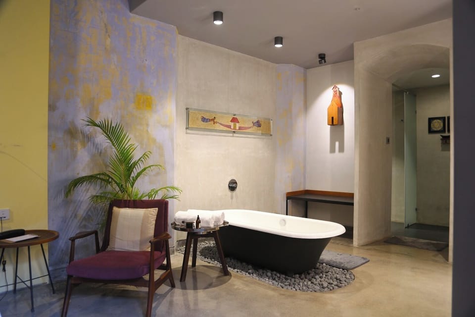 Gallery Double or Twin Room | Bathroom | Free toiletries, slippers, towels, soap
