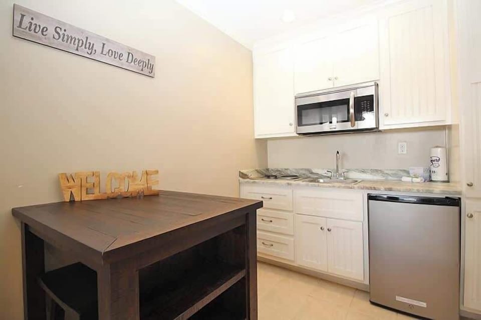 Kitchenette