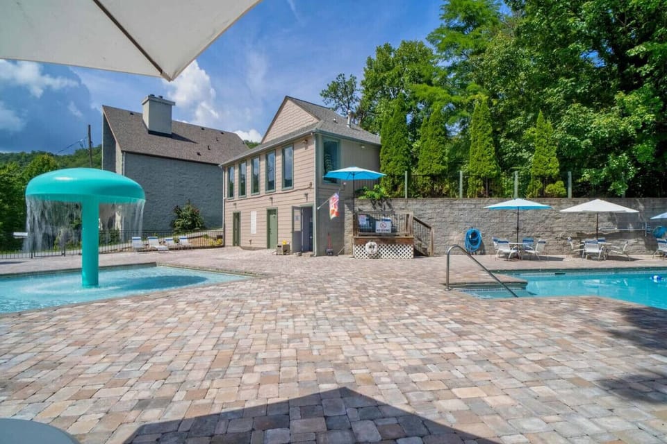 All guests at Rising Bear Retreat will have access to Chalet Village Resort Amenities. This includes 3 (seasonal) Community Pools, Tennis/Pickleball Courts, Fitness Center, Game Room, Walking Trails & More.