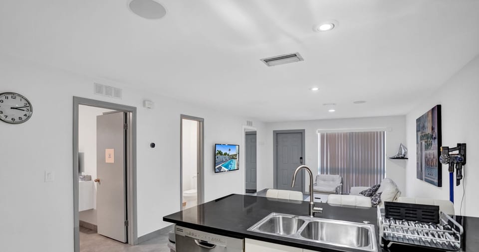 House (1 Bedroom) | Interior