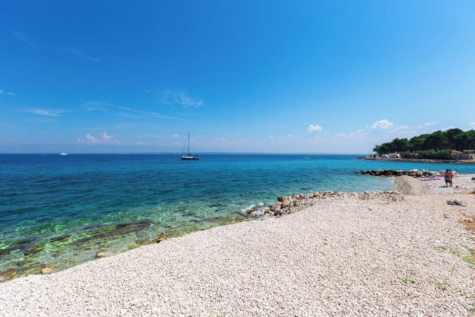 Shared Dormitory, 1 Bedroom, Smoking, Patio | Beach