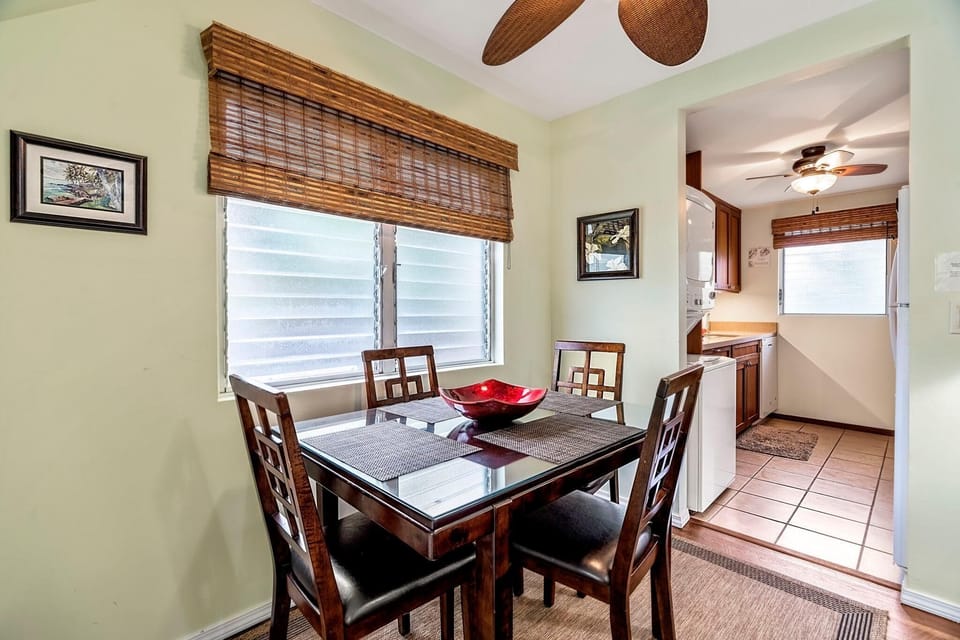 Condo, 2 Queen Beds (Keauhou Kona Surf & Racquet Club Town) | Dining