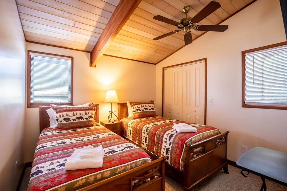 Twin Bedroom