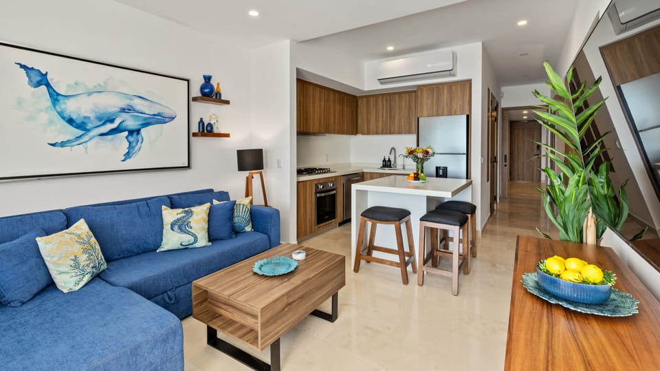 Condo - Image 3