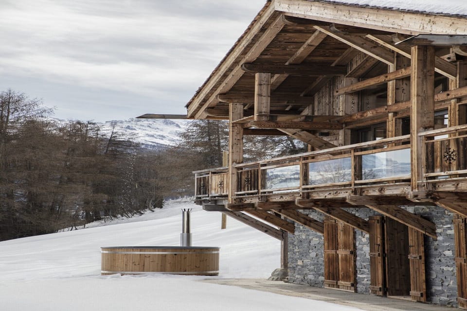 Holiday Home Exterior [winter]