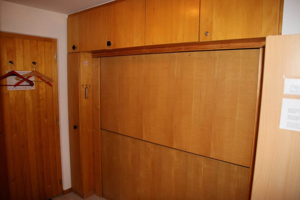Entrance / Reception