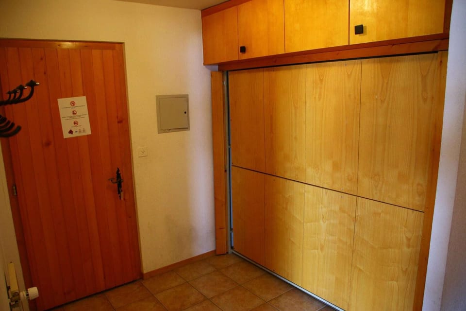 Entrance / Reception