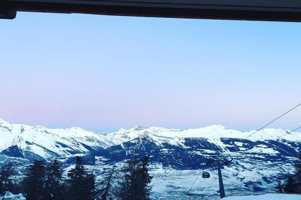 Region [winter] (>5 km)