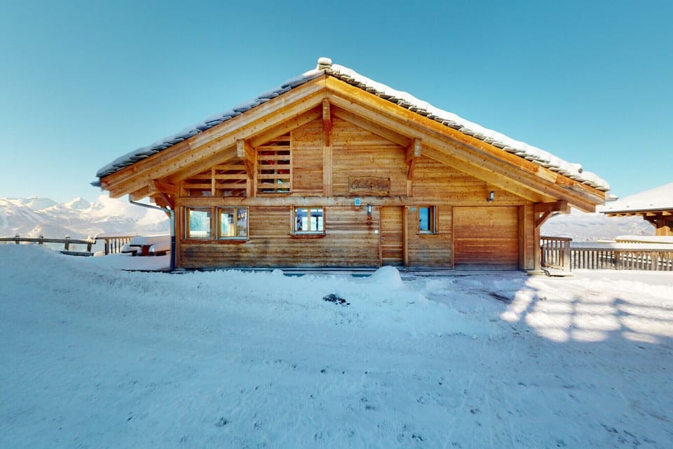 Holiday Home Exterior [winter]