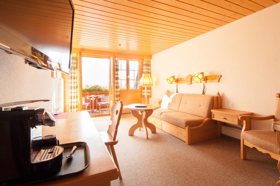 Superior Twin Room, Balcony, Mountain View | Room amenity