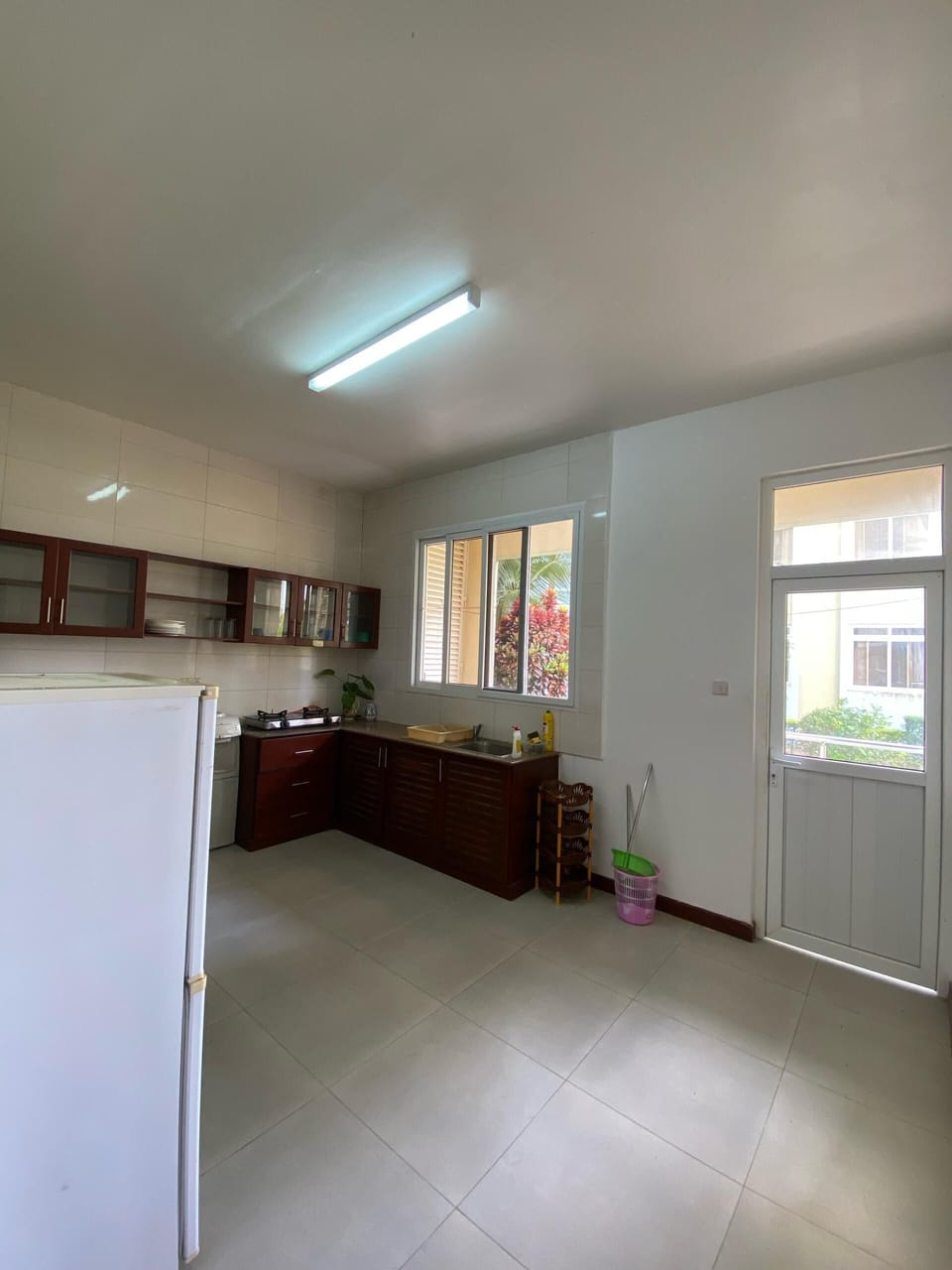 Basic Apartment, Garden View | Private kitchen