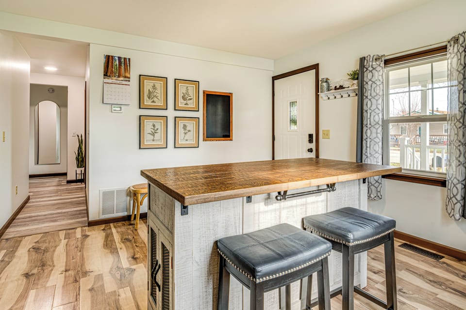 House (3 Bedrooms) | Interior