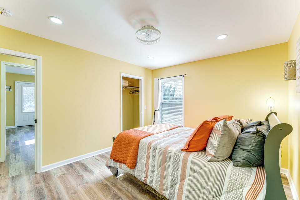 House (2 Bedrooms) | Interior