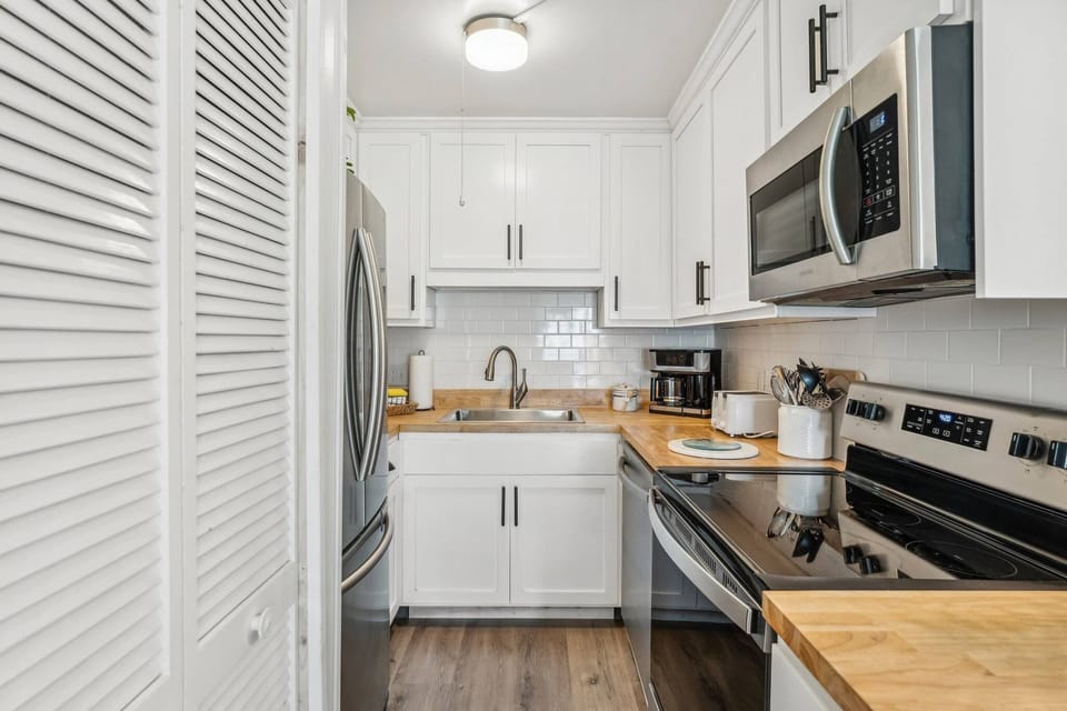 Full Kitchen