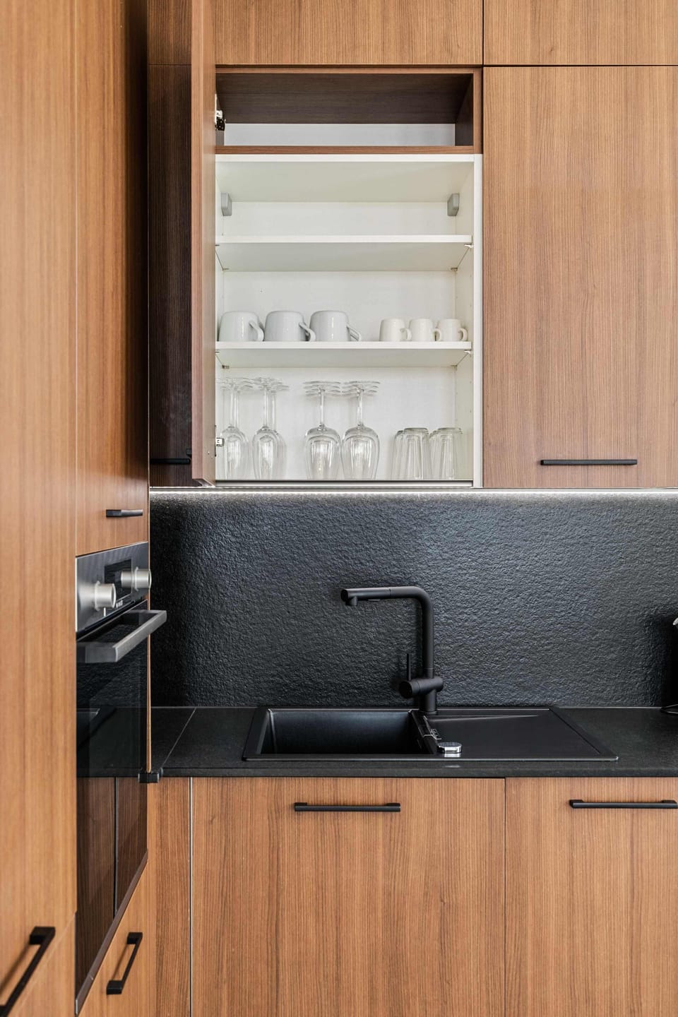 KITCHEN - For Direct Bookings: www.atvoya.com