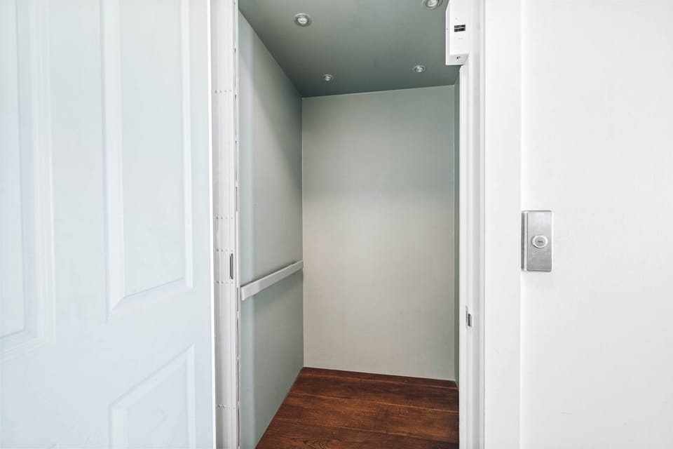 Elevator for Ease to All 4 Floors!