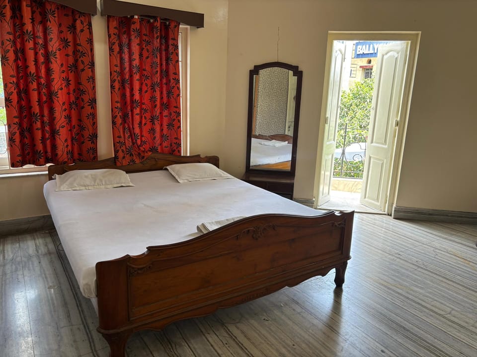 Double Room, Balcony, City View | Free WiFi