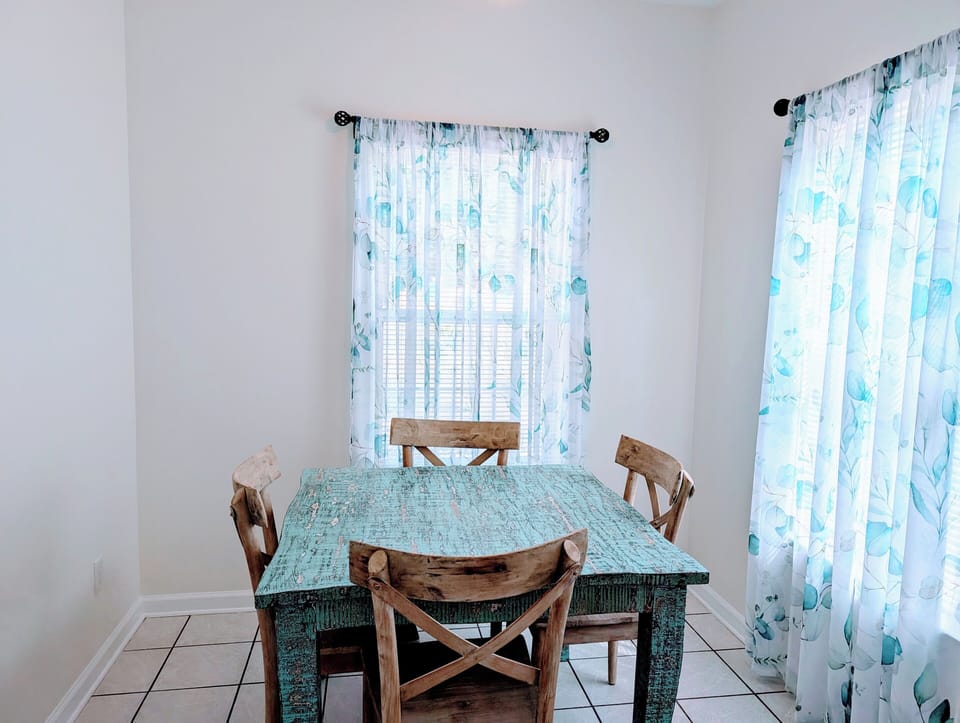 Breakfast Nook
