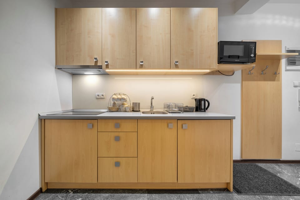 Apartment, 2 Bedrooms | Private kitchenette