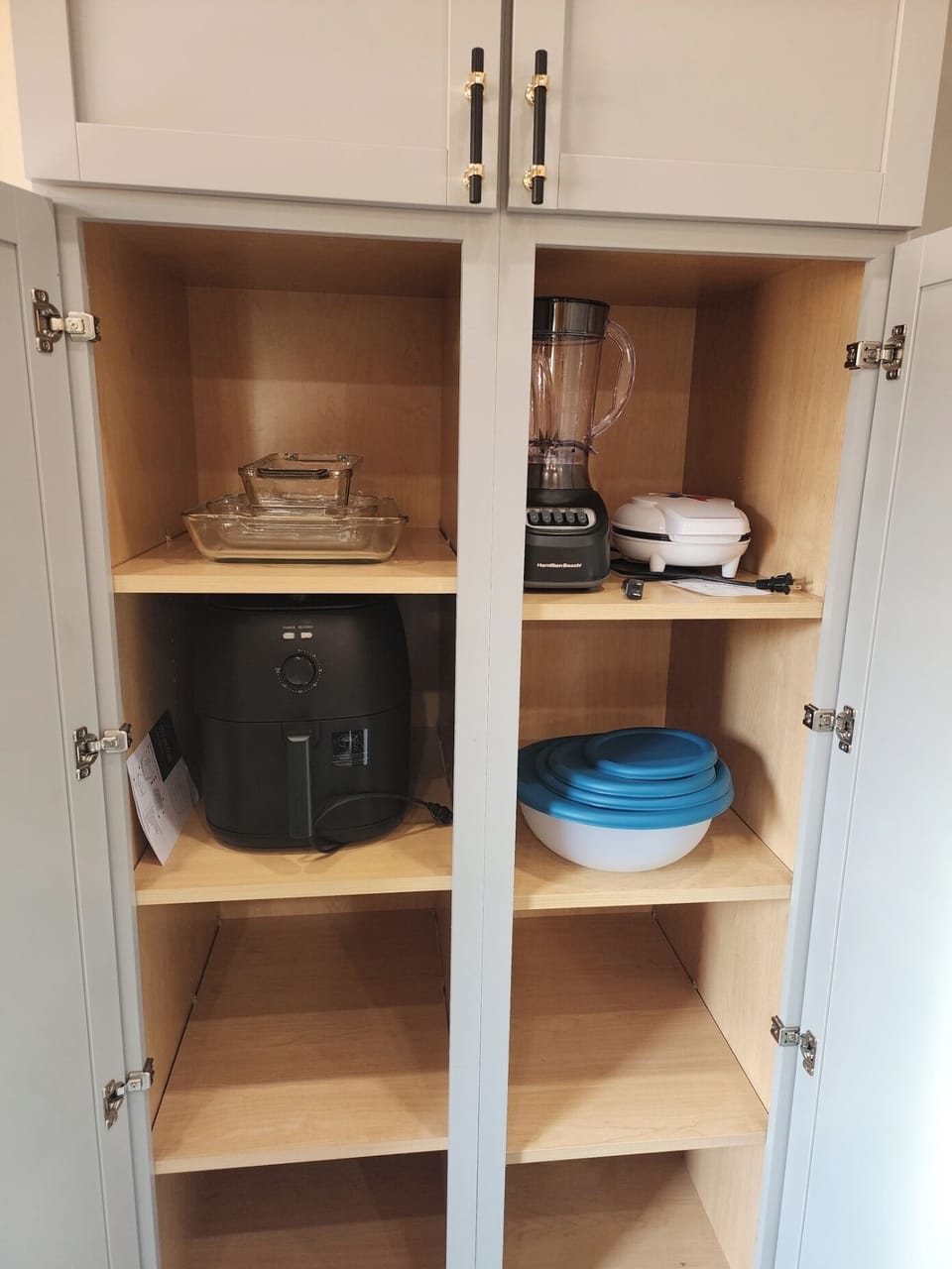 Small Appliances and Extra Kitchen Items