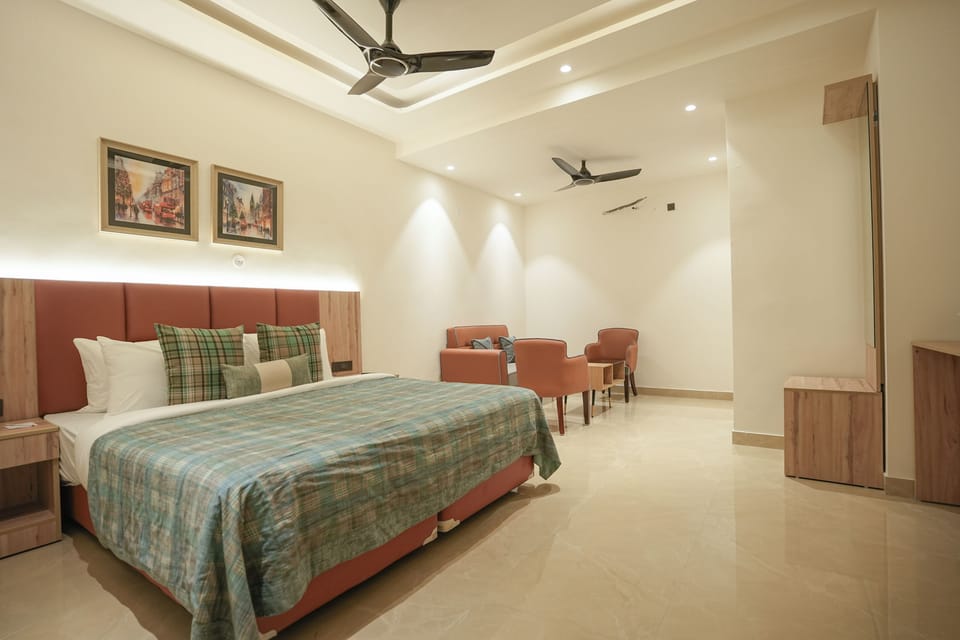 Superior Double Room, Balcony, City View | Laptop workspace, free WiFi