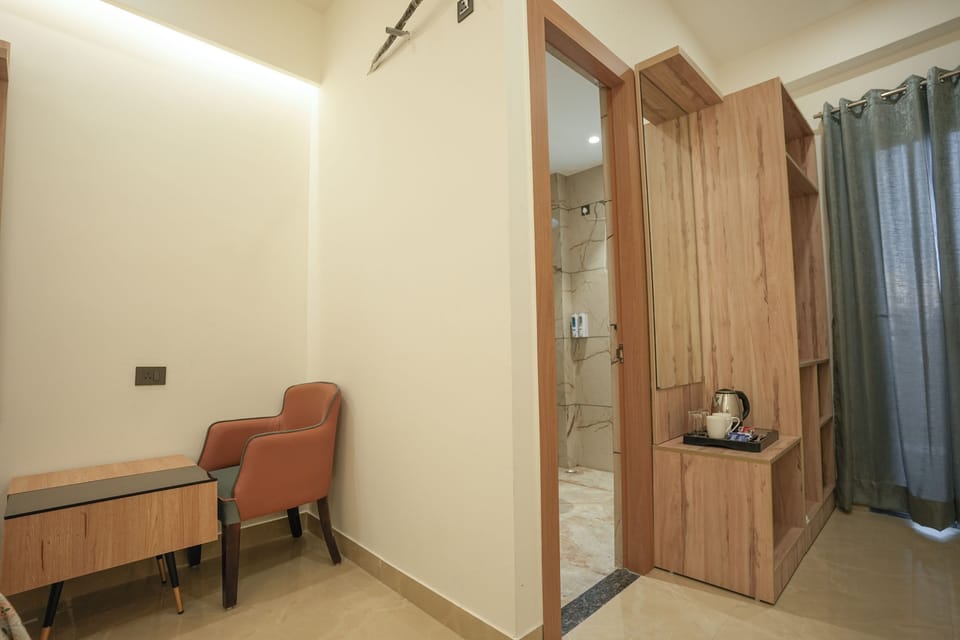 Standard Double Room, Balcony | Laptop workspace, free WiFi