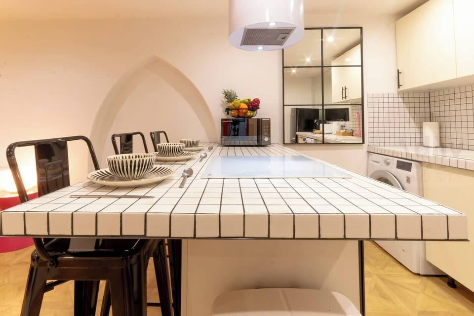 Cooking Hob and Peninsular