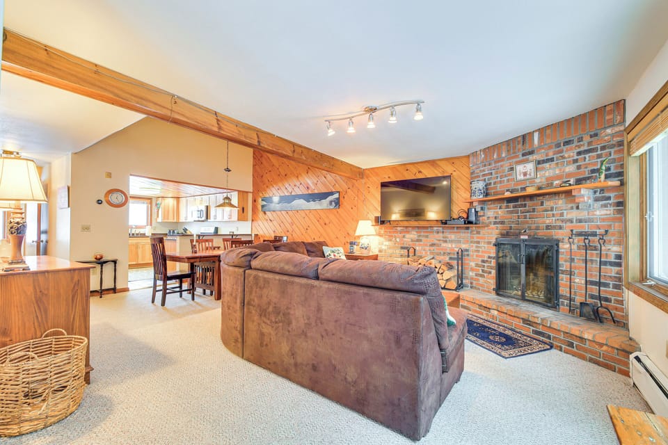 Apartment (3 Bedrooms) | Front of property