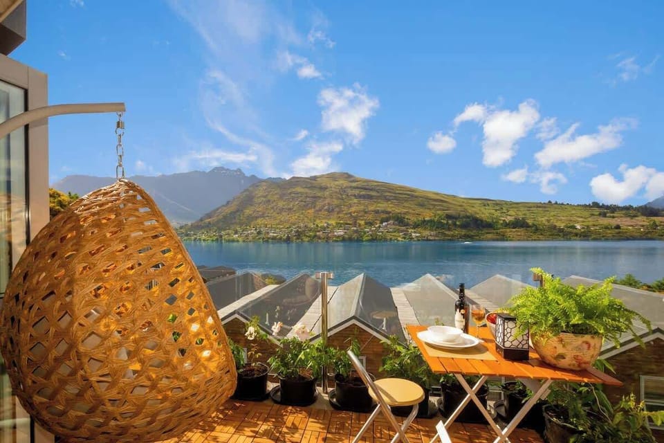 Relax on the spacious deck area with stunning views of Lake Wakatipu and The Remarkables mountains.
