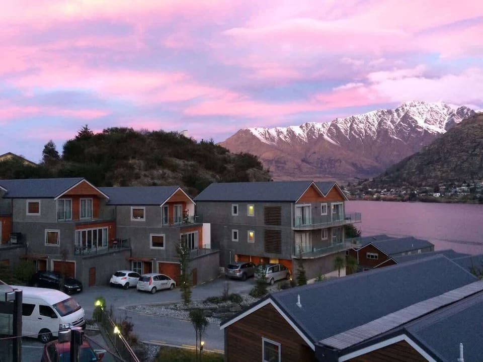 Gorgeous views of the mountains.