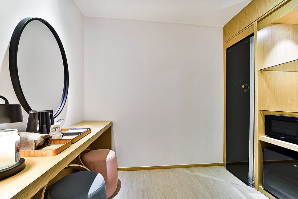 VIP | Premium bedding, free WiFi, bed sheets