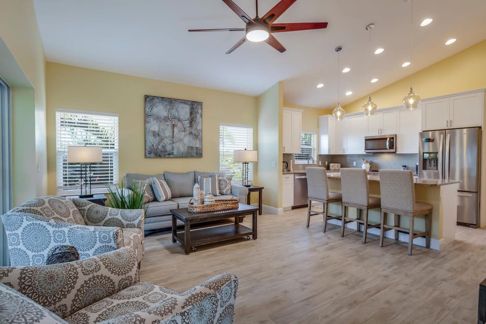 View from Living room to Kitchen