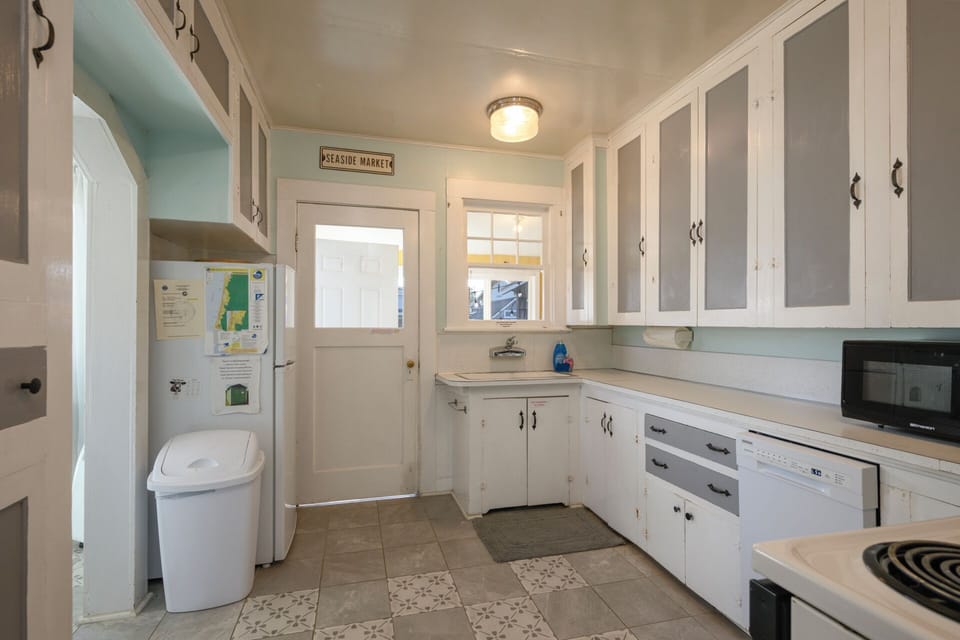 Kitchen 2