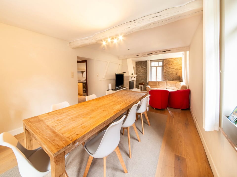 House | Dining