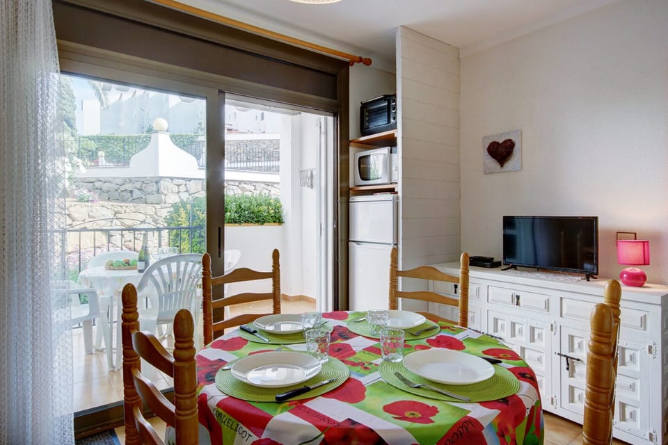 Apartment | Dining