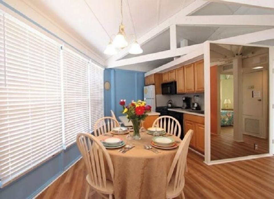 Deluxe Villa | In-room dining