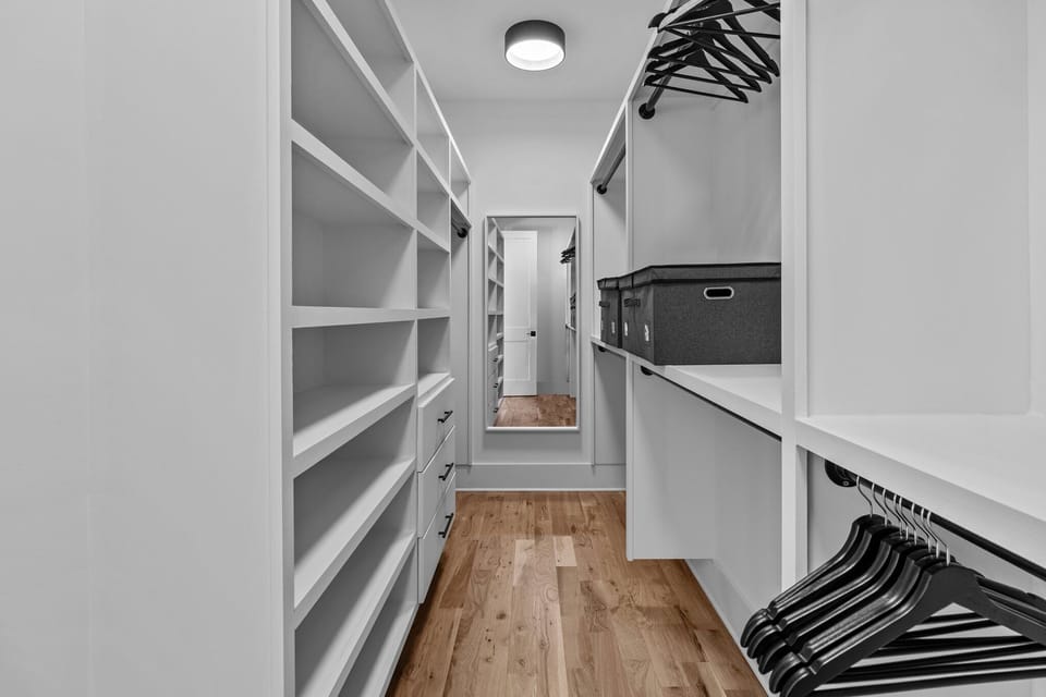 Massive closet, where you also find options for pillows and blankets