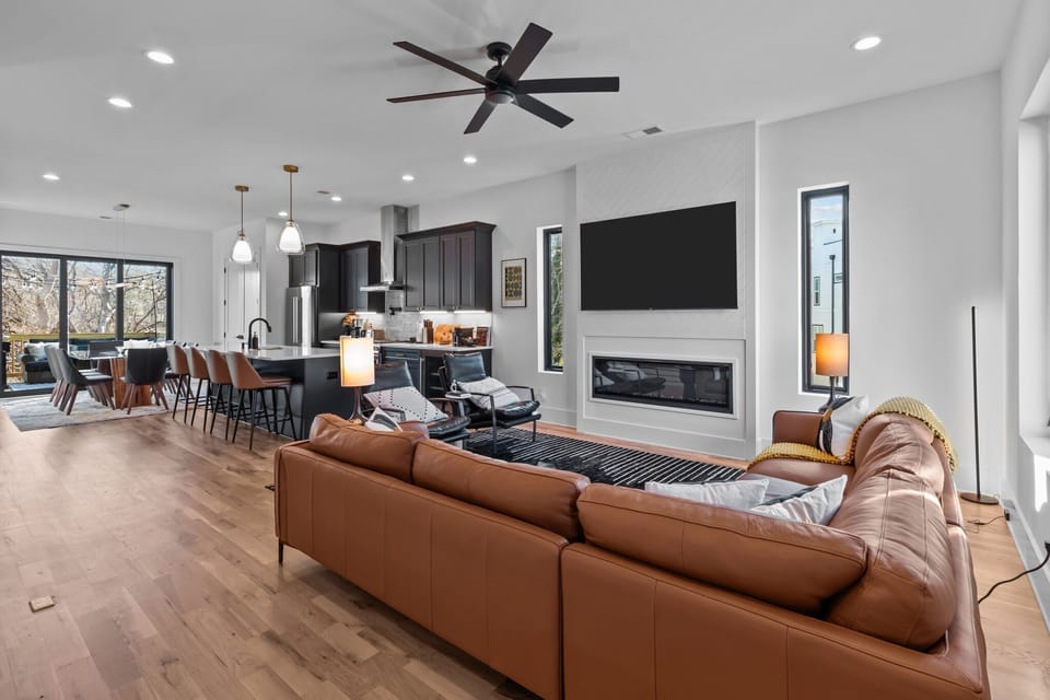 Espetacular luxury mid-century modern home at the heart of Charlotte!