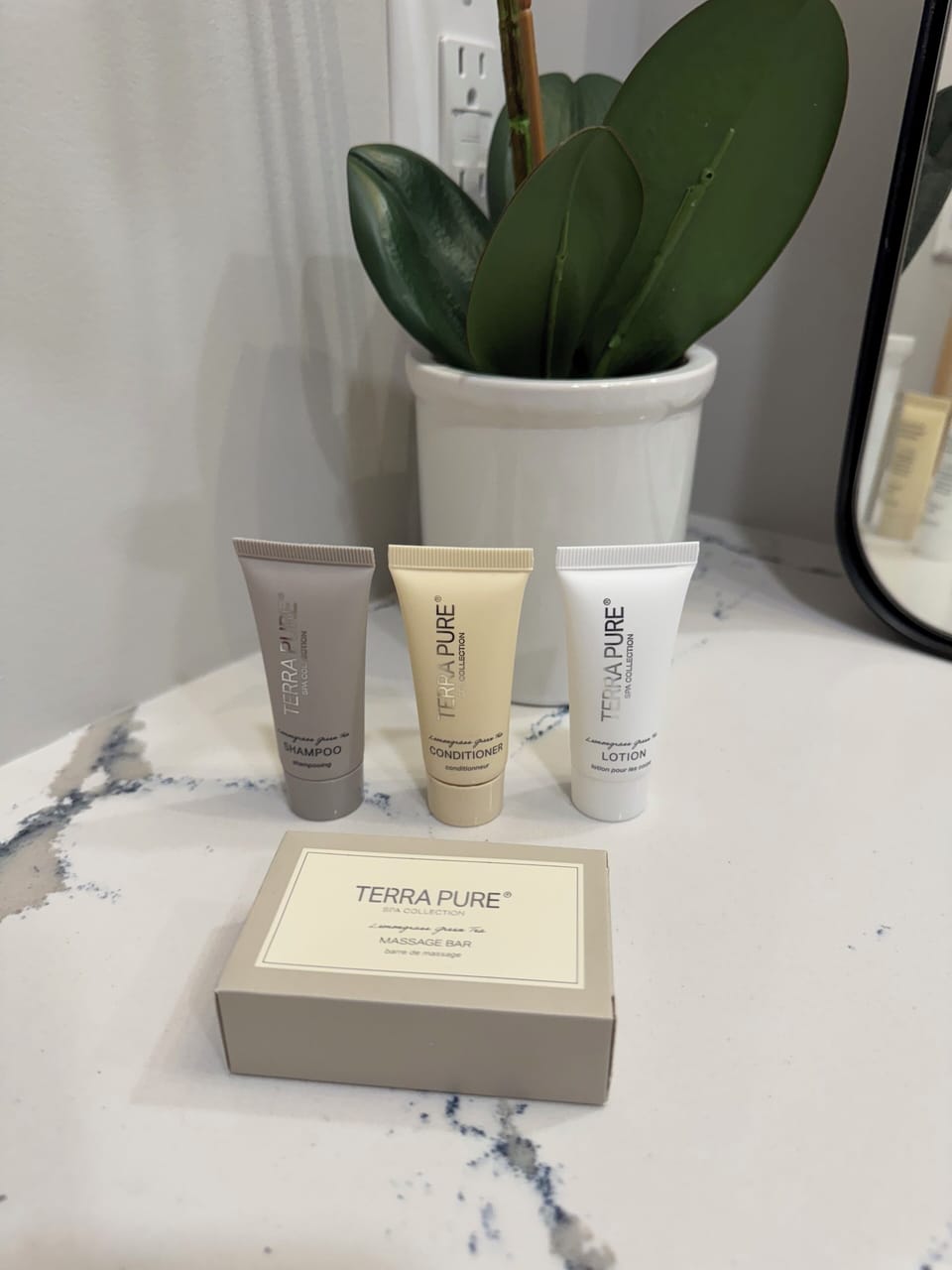 Bathroom amenities