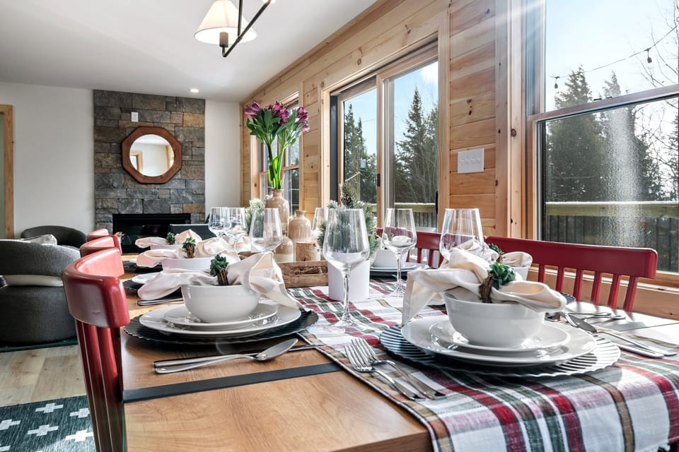 A place where delicious food and great company come together.