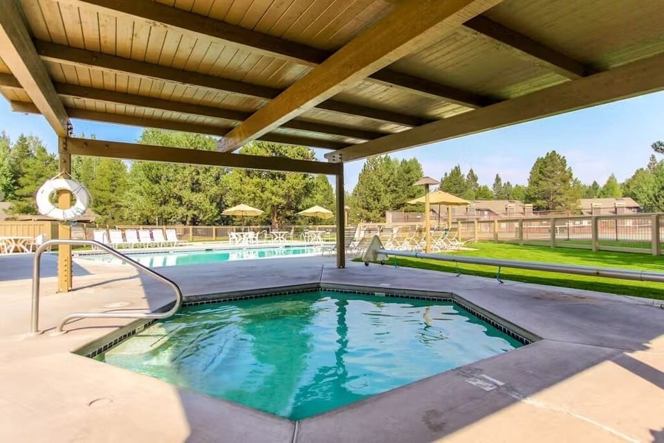 Hot tub