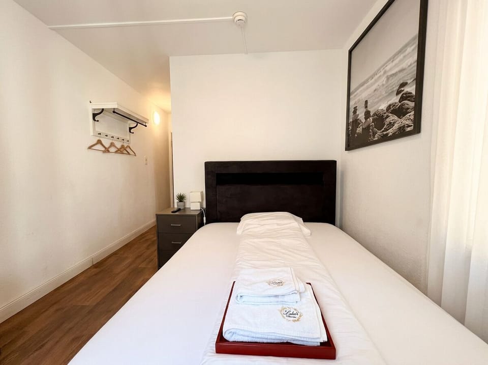 Single Room | Desk, laptop workspace, blackout drapes, iron/ironing board