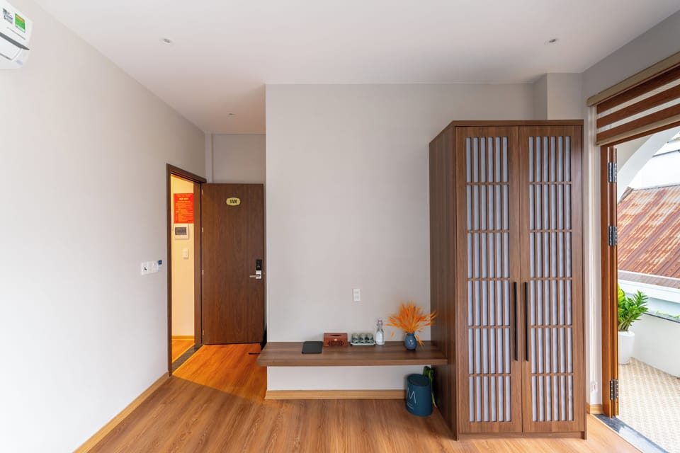 Luxury Double Room | Premium bedding, pillowtop beds, desk, soundproofing