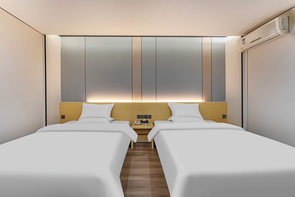 Comfort Twin Room | Free WiFi, wheelchair access