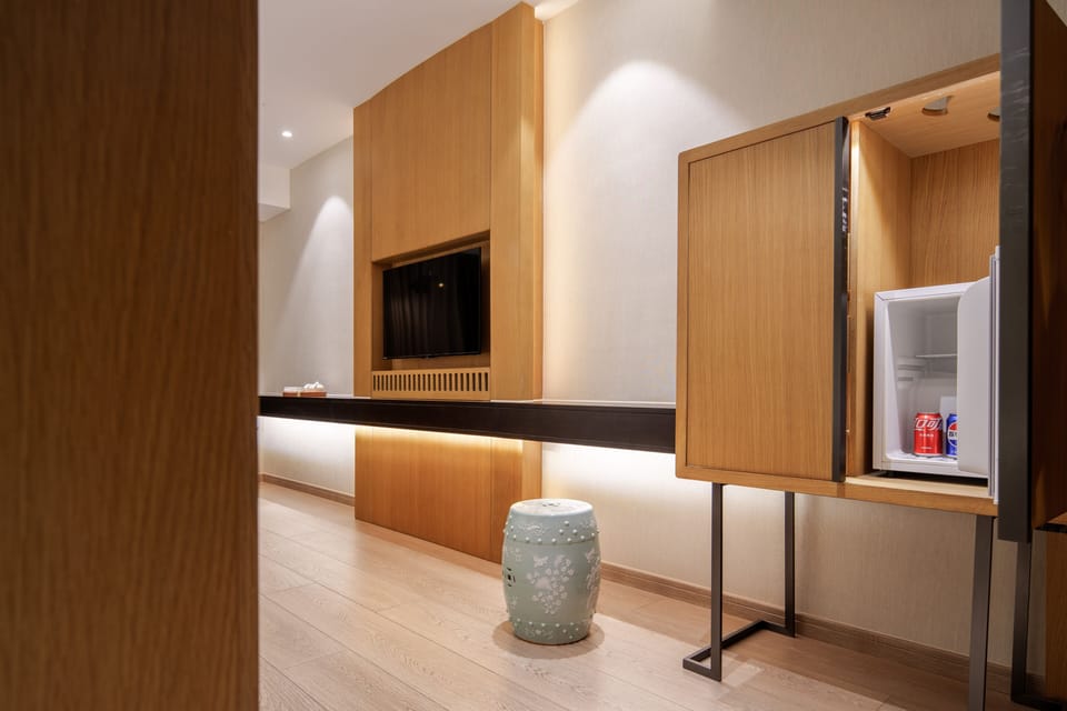 Family Twin Room | Blackout drapes, soundproofing, WiFi (free)