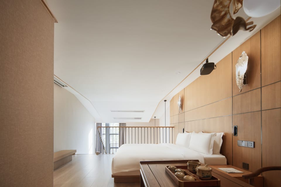 Classic Duplex | Blackout drapes, soundproofing, WiFi (free)