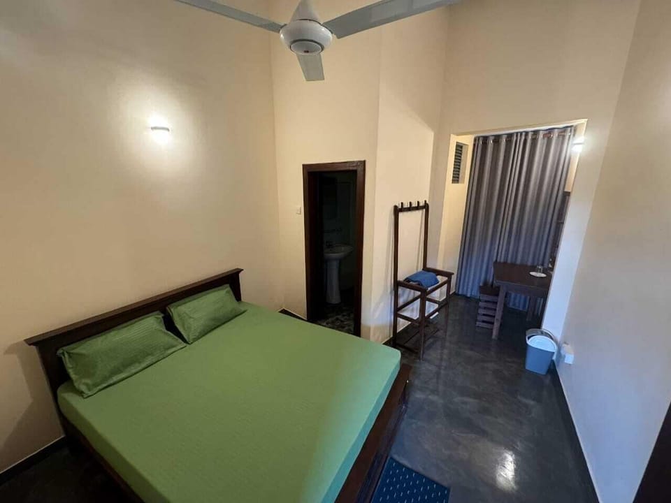 Standard Double Room, City View | Desk, free WiFi